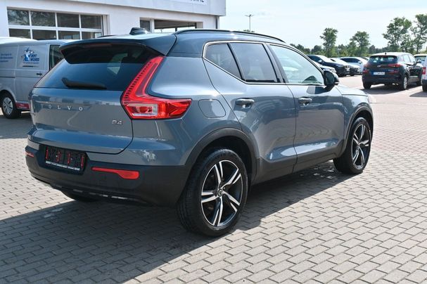 Volvo XC40 B4 R Design 145 kW image number 3