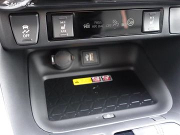 Car image 23