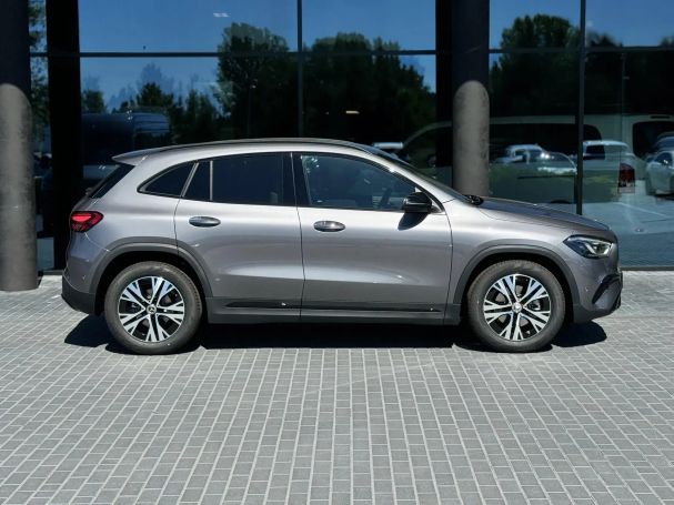 Mercedes-Benz GLA 200 Progressive 120 kW image number 7