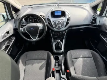 Car image 28