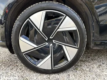 Car image 34