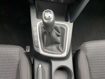 Car image 31