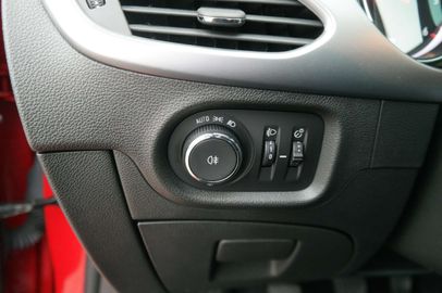 Car image 33