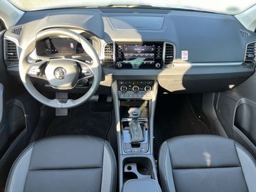 Car image 10