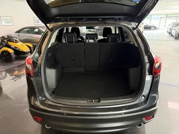 Car image 28