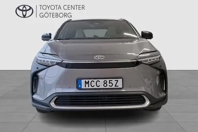 Car image 2