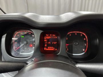 Car image 27