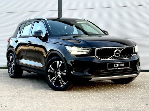 Volvo XC40 D4 AWD Momentum Pro 140 kW image number 10