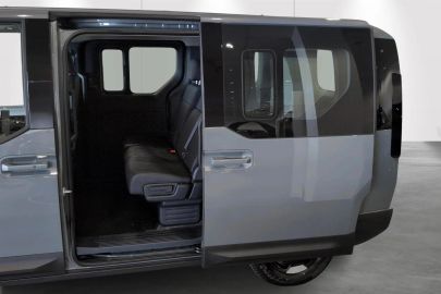 Car image 18