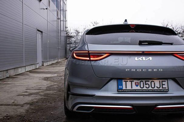 Kia ProCeed 1.5 T-GDI GT Line 118 kW image number 14