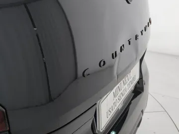 Car image 35