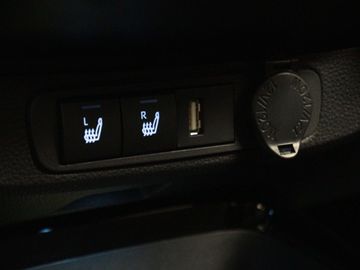 Car image 31