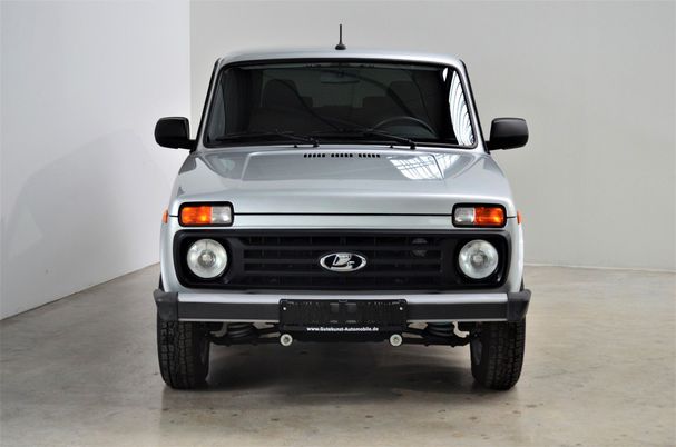 Lada Niva 4x4 61 kW image number 4