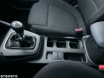 Car image 35