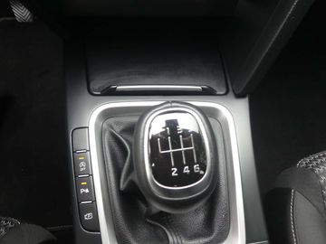 Car image 37