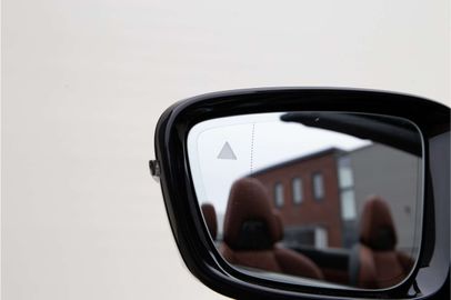 Car image 37