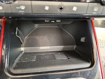 Car image 36