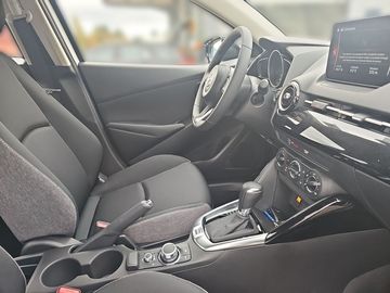 Car image 16