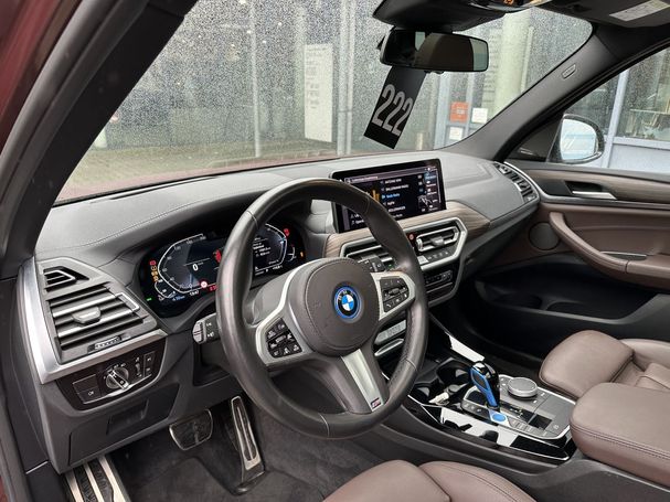 BMW iX3 M Sport Impressive 210 kW image number 7