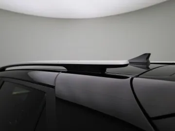 Car image 38