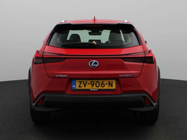 Lexus UX 250h 135 kW image number 3