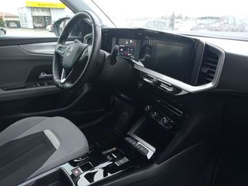 Car image 12