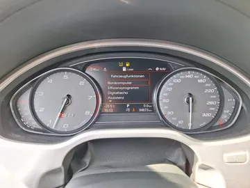 Car image 43