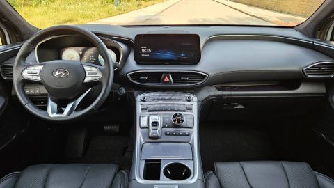 Car image 37