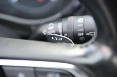 Car image 37