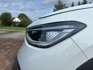 Car image 31