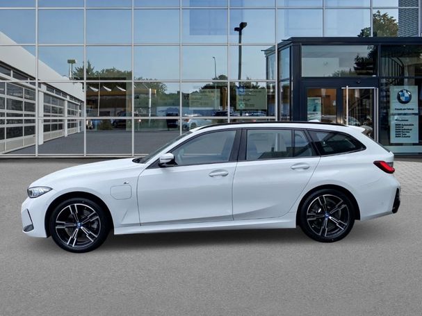 BMW 330 e Touring xDrive 215 kW image number 5