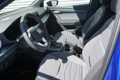 Car image 11