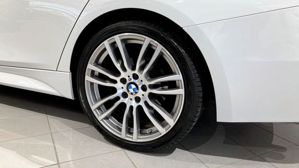 BMW 320d Touring xDrive 140 kW image number 16