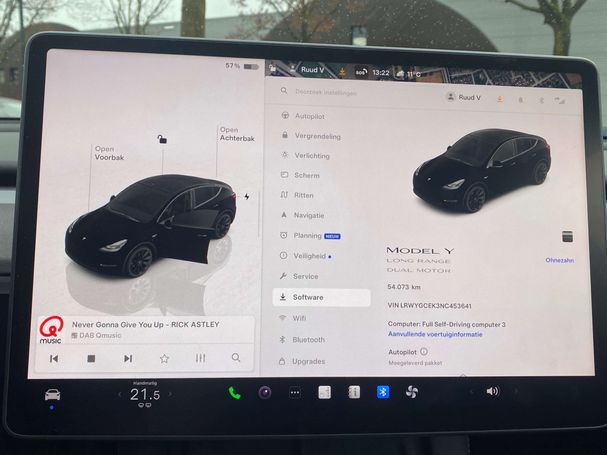 Tesla Model Y Long Range AWD 378 kW image number 28