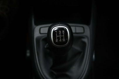 Car image 40