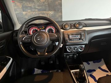 Car image 11