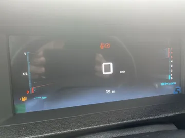 Car image 30