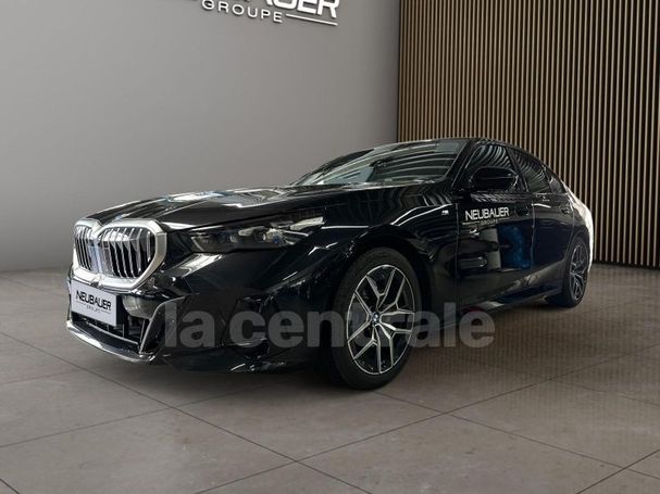 BMW 520d xDrive 145 kW image number 1