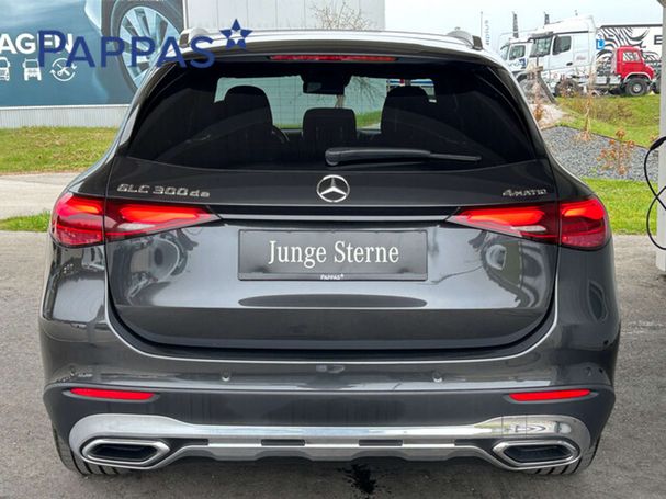 Mercedes-Benz GLC 300 de 4Matic 245 kW image number 3