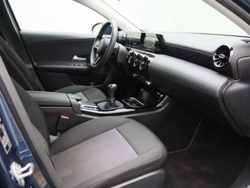 Car image 38