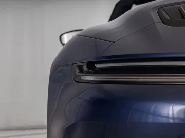 Car image 25