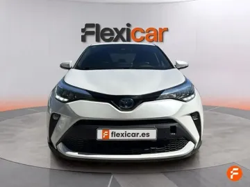 Car image 3
