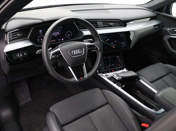 Audi e-tron 55 quattro 300 kW image number 3