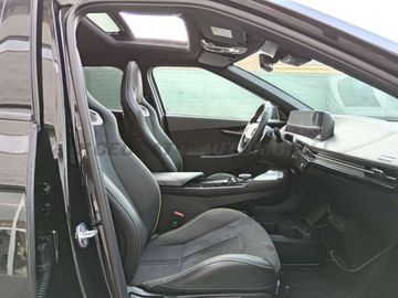 Car image 30