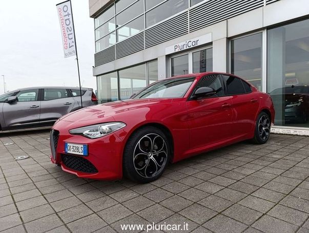 Alfa Romeo Giulia AT8 118 kW image number 1