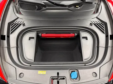 Car image 38