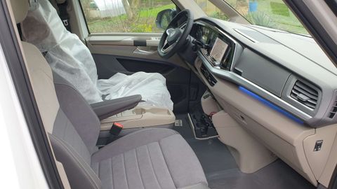 Car image 38