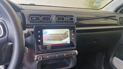 Car image 23