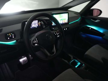 Car image 33