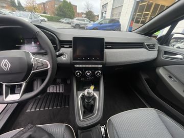 Car image 11